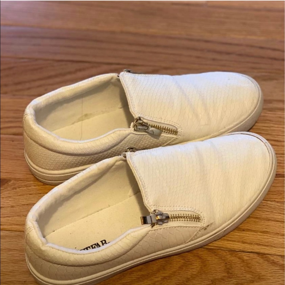 Slip on Sneakers